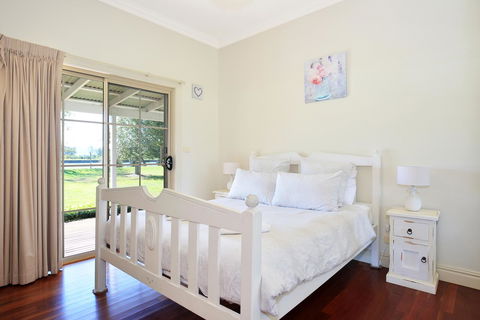 Terara Riverside Retreat - Surfers Paradise Gold Coast 14