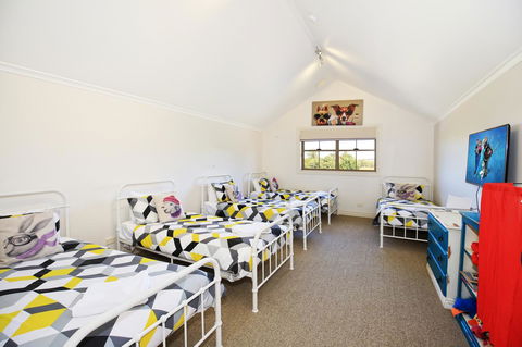 Terara Riverside Retreat - Surfers Paradise Gold Coast 12