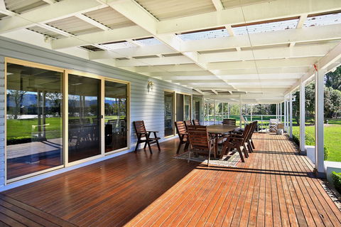 Terara Riverside Retreat - Surfers Paradise Gold Coast 21