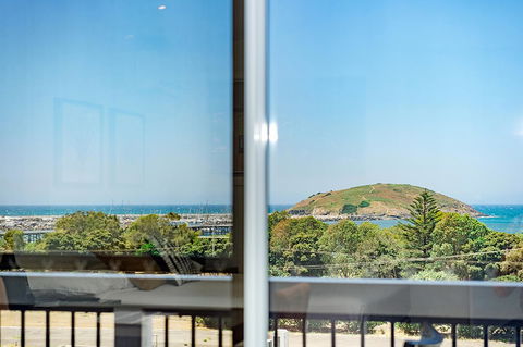 The Observatory Self Contained Apartments - Surfers Paradise Gold Coast 2