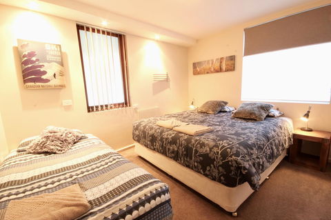 Full Circle Apartments - Surfers Paradise Gold Coast 8