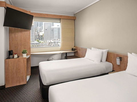 Ibis Sydney Darling Harbour - Surfers Paradise Gold Coast 38