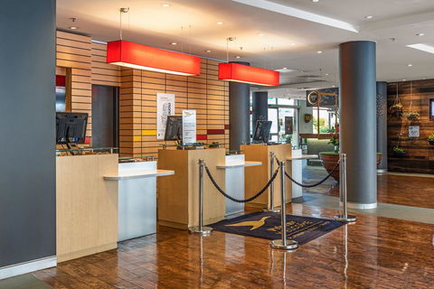 Ibis Sydney Darling Harbour - Surfers Paradise Gold Coast 13