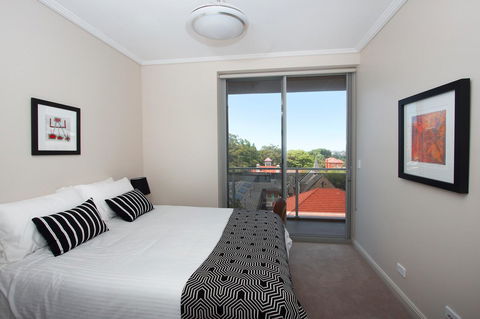 The Junction Palais - Modern And Spacious 2BR Bondi Junction Apartment Close To Everything - Surfers Paradise Gold Coast 6