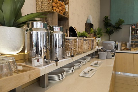 Sage Hotel Wollongong - Surfers Paradise Gold Coast 12