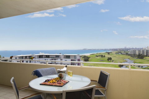 Sage Hotel Wollongong - Surfers Paradise Gold Coast 39