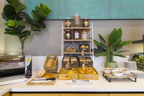 Sage Hotel Wollongong - Surfers Paradise Gold Coast 15