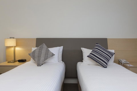 Sage Hotel Wollongong - Surfers Paradise Gold Coast 2