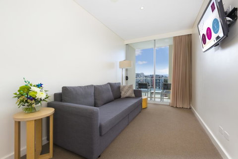 Sage Hotel Wollongong - Surfers Paradise Gold Coast 41