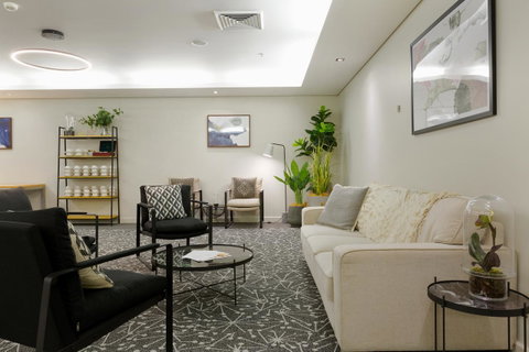 Sage Hotel Wollongong - Surfers Paradise Gold Coast 33