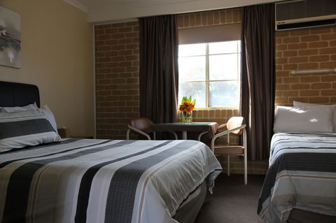 Grand Manor Motor Inn - Surfers Paradise Gold Coast 6