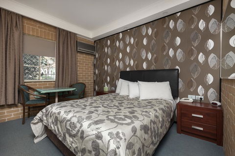 Grand Manor Motor Inn - Surfers Paradise Gold Coast 0