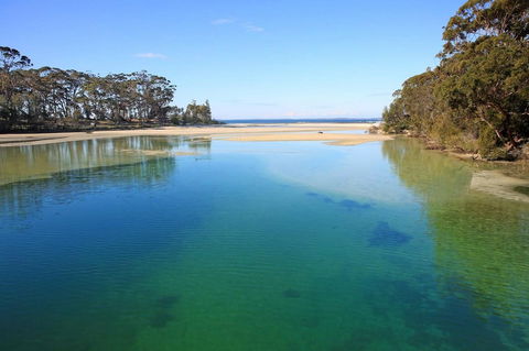 Jervis Bay Beach Shack I Pet Friendly - Surfers Paradise Gold Coast 18