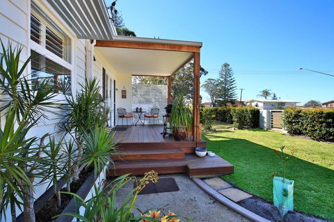 Jervis Bay Beach Shack I Pet Friendly - Surfers Paradise Gold Coast 13