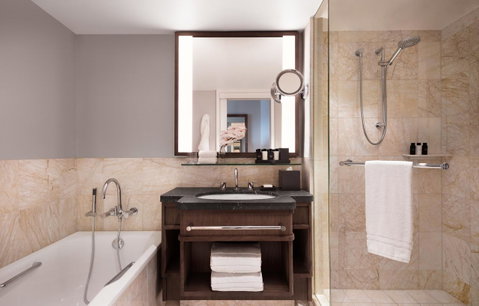 Four Seasons Hotel Sydney - Surfers Paradise Gold Coast 5