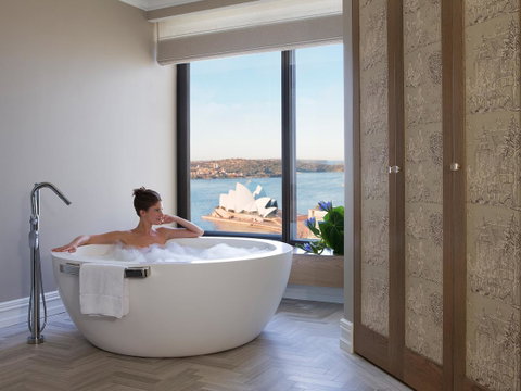 Four Seasons Hotel Sydney - Surfers Paradise Gold Coast 39