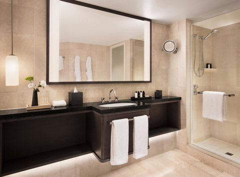 Four Seasons Hotel Sydney - Surfers Paradise Gold Coast 17