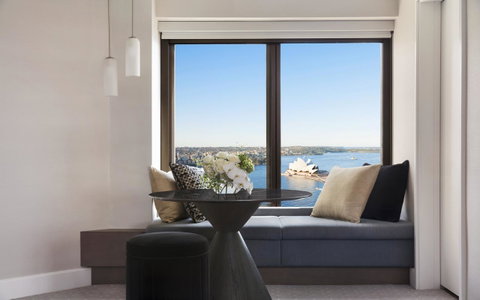 Four Seasons Hotel Sydney - Surfers Paradise Gold Coast 3
