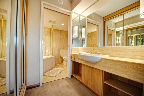 Charlesworth Bay Beach Resort - Surfers Paradise Gold Coast 18