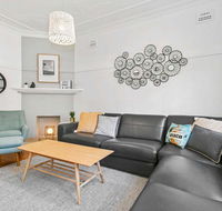Seaspray - Manly beach apartment close to the sand - Surfers Paradise Gold Coast