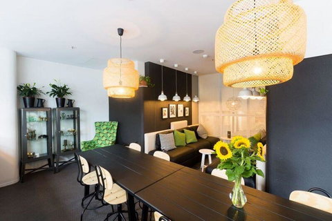 Song Hotel Sydney - Surfers Paradise Gold Coast 13