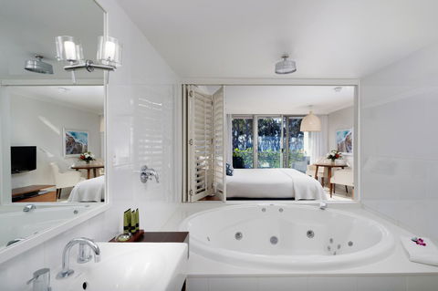 Bannisters By The Sea Mollymook - Surfers Paradise Gold Coast 21