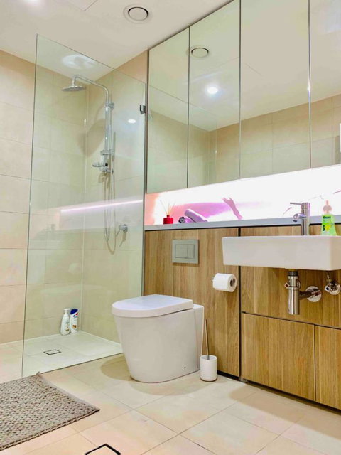 789 Vacay - Surfers Paradise Gold Coast 33