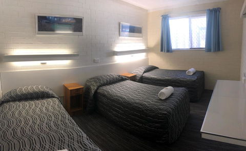 Coastal Bay Motel - Surfers Paradise Gold Coast 21