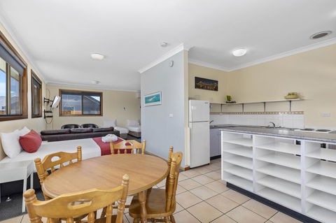 Coastal Bay Motel - Surfers Paradise Gold Coast 9