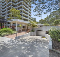 Pacific Towers Beach Resort - Surfers Paradise Gold Coast