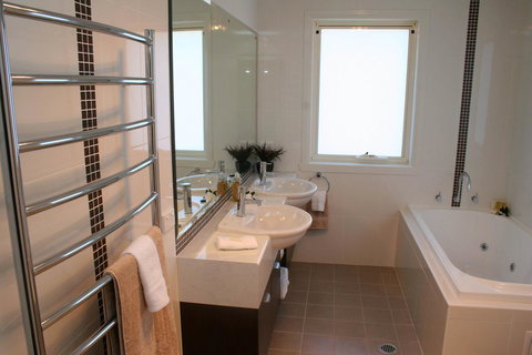 Encore Apartments - Surfers Paradise Gold Coast 11