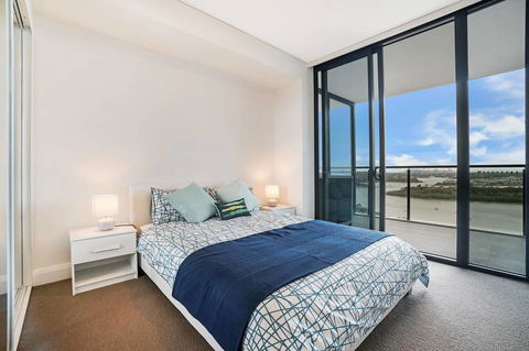 Cozy Apartment With Water View Plus Winter Garden - Surfers Paradise Gold Coast 13