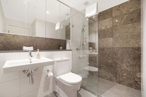 Cozy Apartment With Water View Plus Winter Garden - Surfers Paradise Gold Coast 1