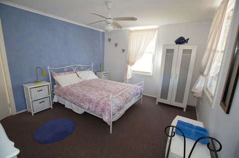 Bush & Bay Cottage - Surfers Paradise Gold Coast 8