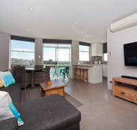 Gorgeous Coogee Views 2 beds WT21 - Surfers Paradise Gold Coast