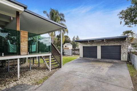 The Spa Cottage With HotTub, Netflix & Stan - Surfers Paradise Gold Coast 18