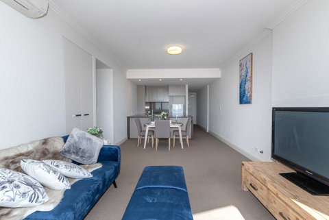 Olympic Park Sunshine 2 Bedrooms Apts With Private Parking - Surfers Paradise Gold Coast 22