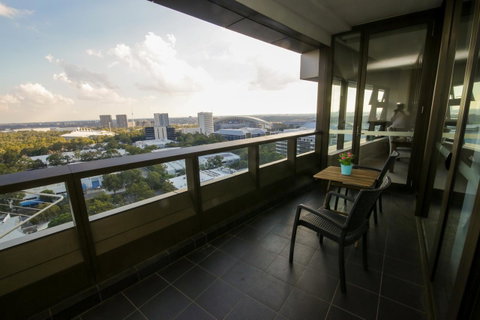 Olympic Park Sunshine 2 Bedrooms Apts With Private Parking - Surfers Paradise Gold Coast 6
