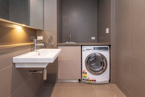 Olympic Park Sunshine 2 Bedrooms Apts With Private Parking - Surfers Paradise Gold Coast 24