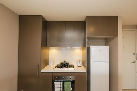Olympic Park Sunshine 2 Bedrooms Apts With Private Parking - Surfers Paradise Gold Coast 7