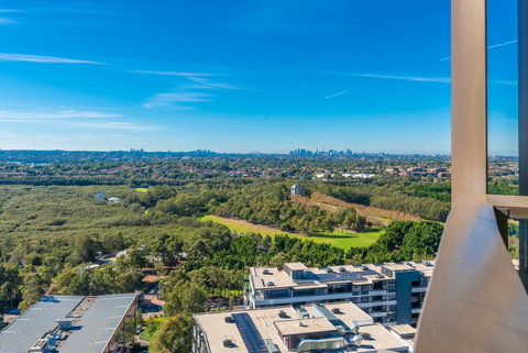Olympic Park Sunshine 2 Bedrooms Apts With Private Parking - Surfers Paradise Gold Coast 30