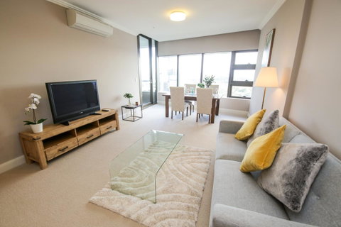 Olympic Park Sunshine 2 Bedrooms Apts With Private Parking - Surfers Paradise Gold Coast 13