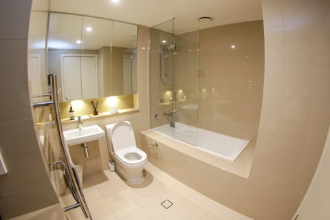 Olympic Park Sunshine 2 Bedrooms Apts With Private Parking - Surfers Paradise Gold Coast 15
