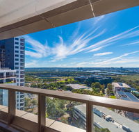 Olympic park Sunshine 2 bedrooms Apts with Private parking - Surfers Paradise Gold Coast