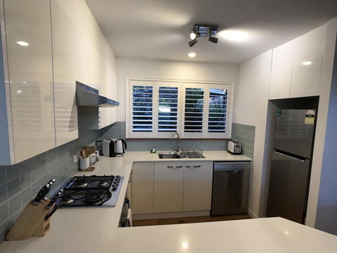 Treetops Everglades Villa - Surfers Paradise Gold Coast 12