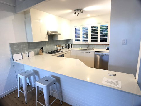 Treetops Everglades Villa - Surfers Paradise Gold Coast 14