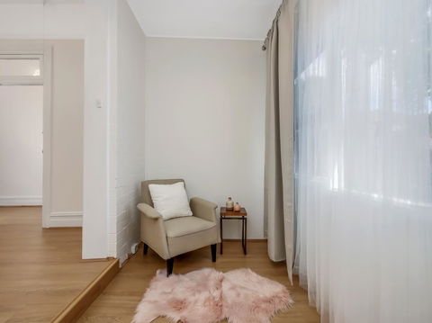 Large Terrace In Sydneyâ€™s Lower North Shore - Surfers Paradise Gold Coast 19