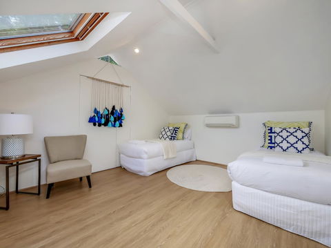 Large Terrace In Sydneyâ€™s Lower North Shore - Surfers Paradise Gold Coast 8