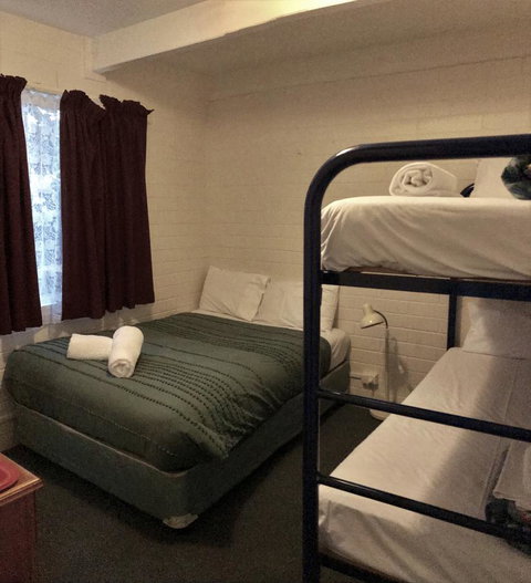 Kon Tiki Apartments - Surfers Paradise Gold Coast 10