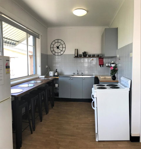 Kon Tiki Apartments - Surfers Paradise Gold Coast 7